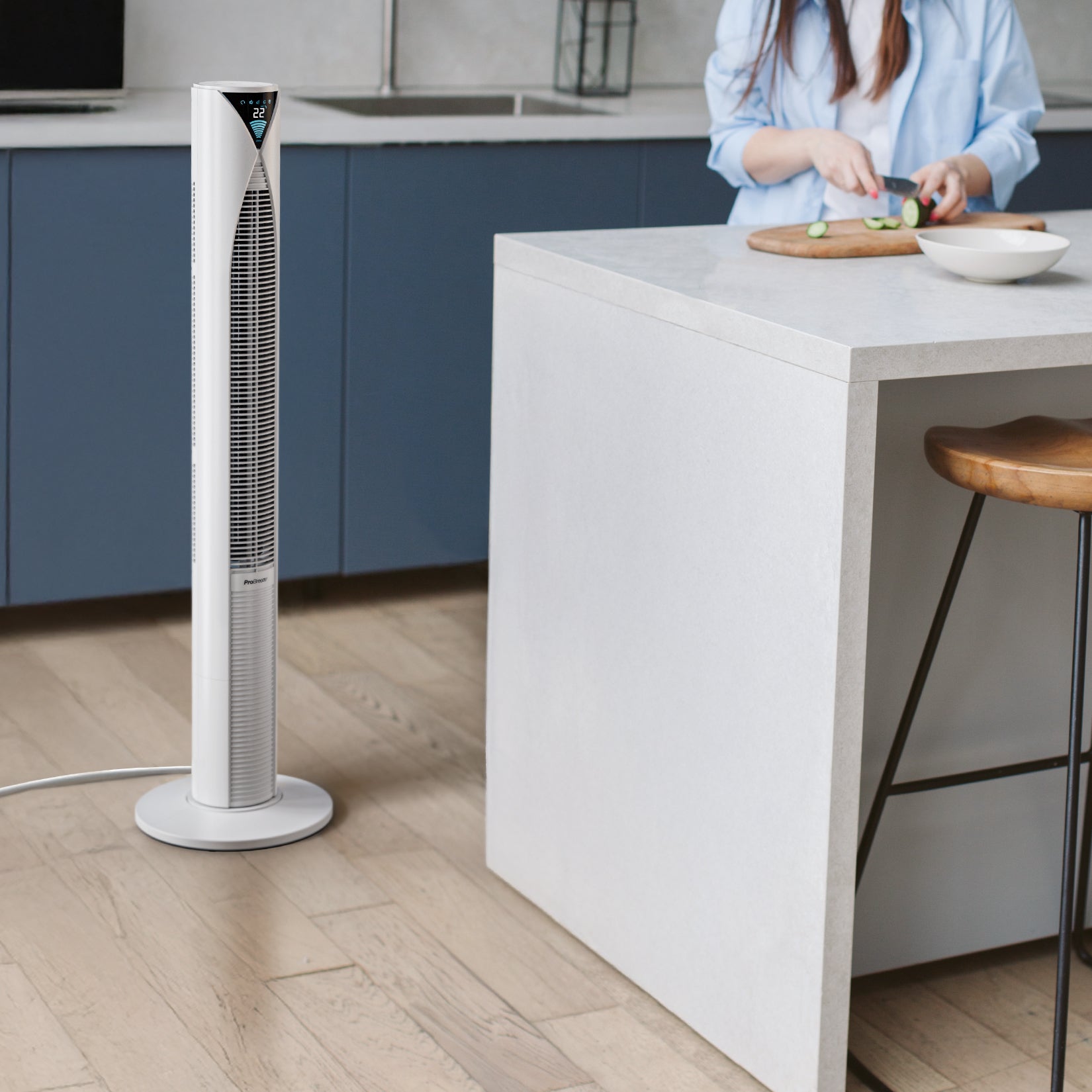 Refurbished - 46" Oscillating Tower Fan White