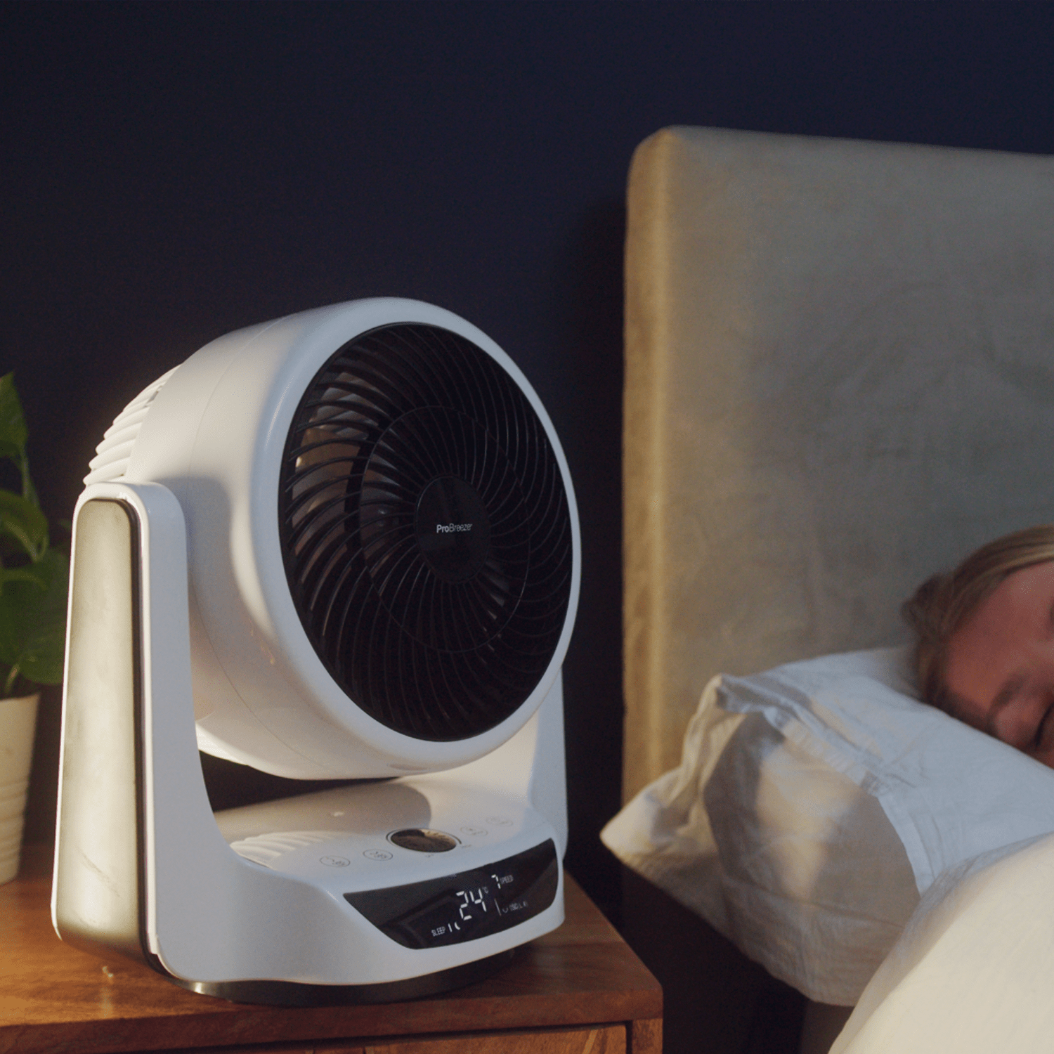 10” DC Air Circulator Fan with Automatic Oscillation & Remote Control
