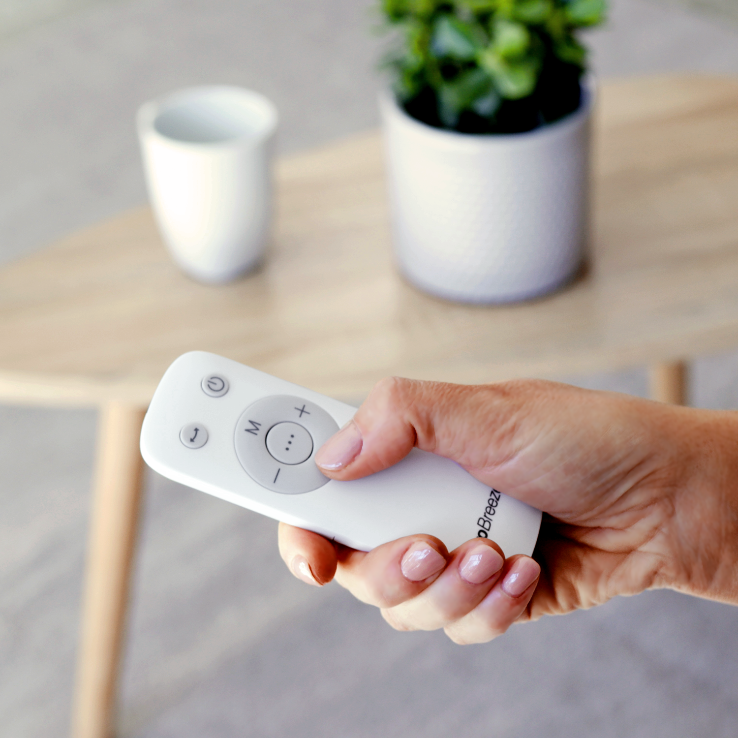 OmniAir 41" Premium Bladeless Tower Fan and Air Purifier - White