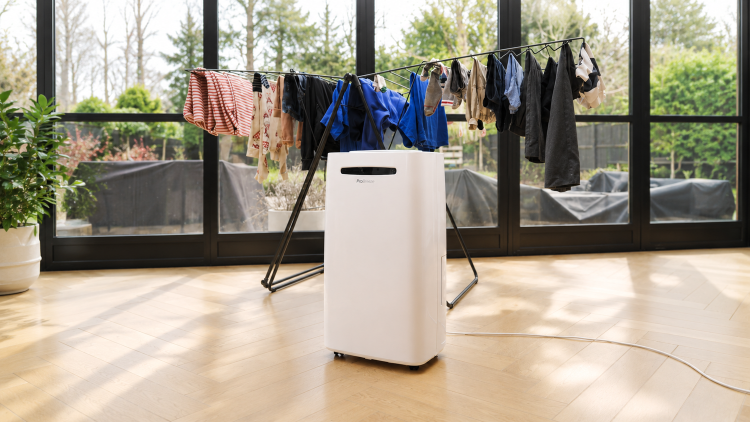 Benefits of a Dehumidifier for Laundry: Faster Indoor Drying, Less Damp Smell