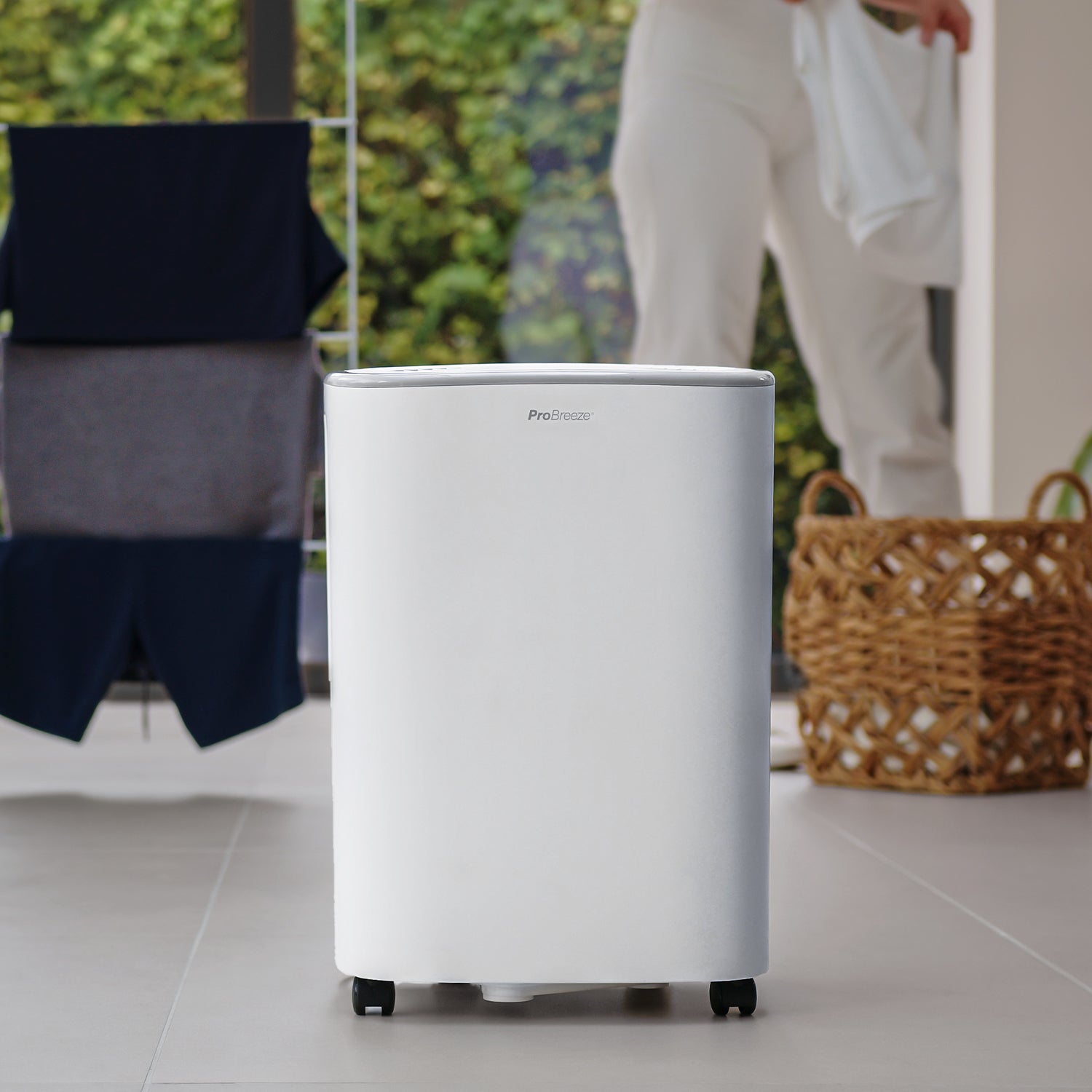 12L Quiet Dehumidifier with 2.5L Water Tank