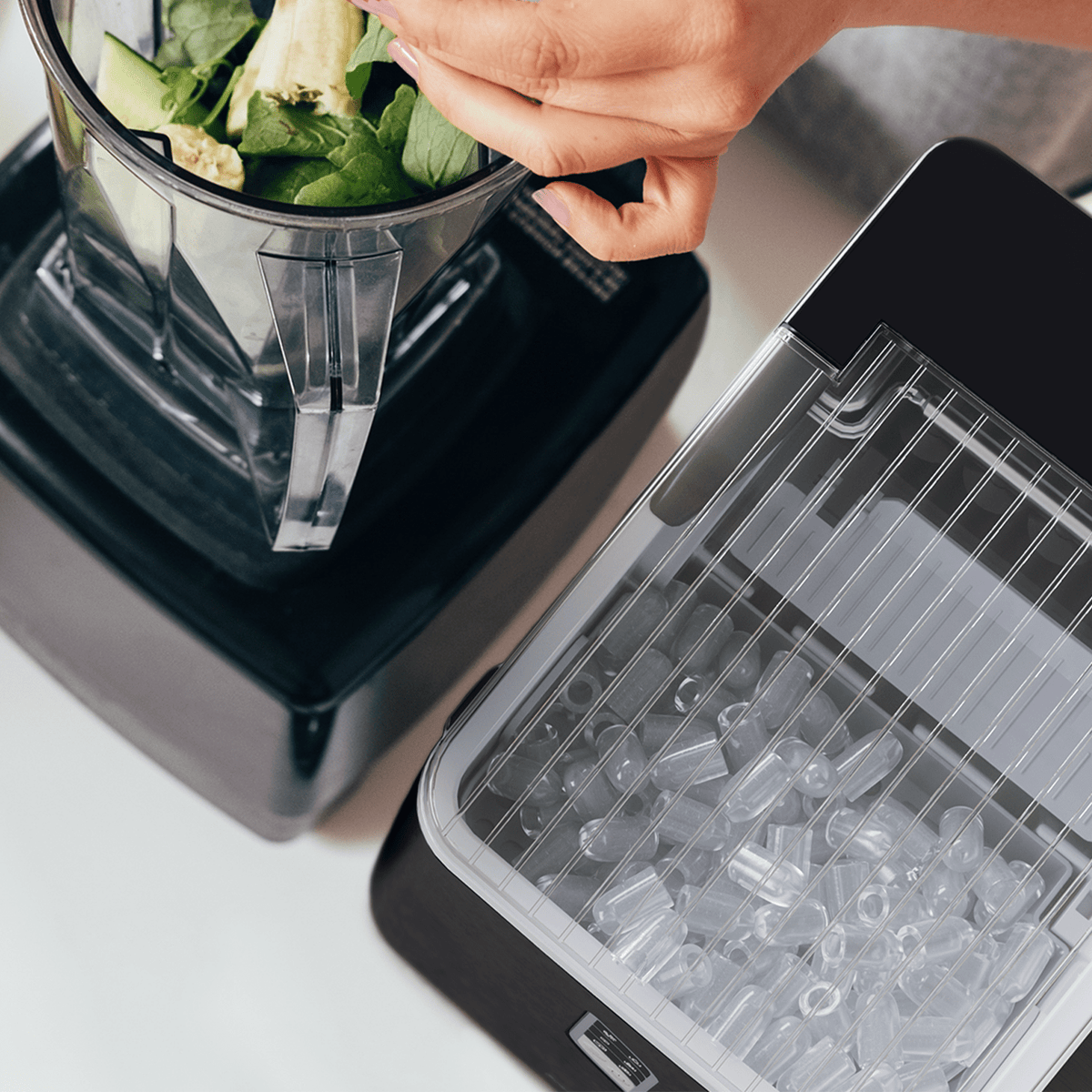 Countertop Ice Cube Maker - 2L Self-Cleaning Machine With 15kg Daily Output - Black